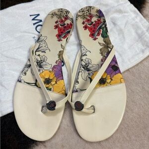 Moncler flip flops women’s size 40